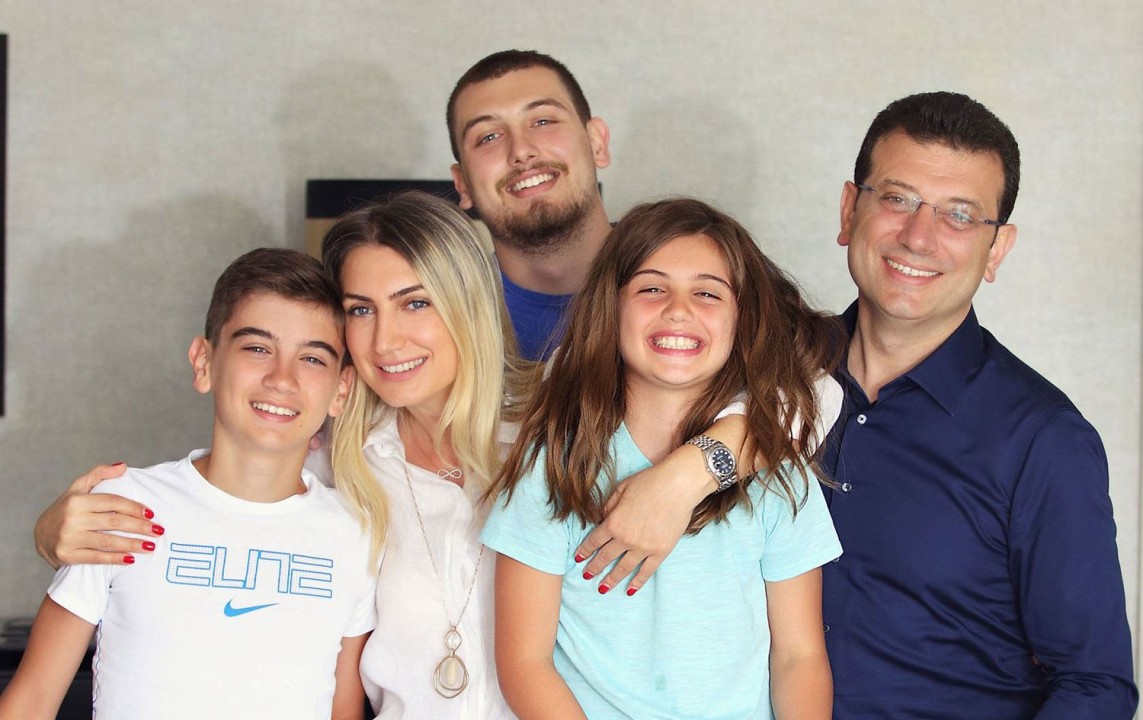 İmamoğlu'ndan Kızına Duygusal Doğum Günü Mesajı: Sosyal Medya Sallandı