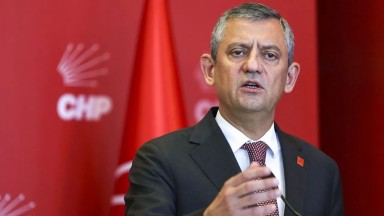 CHP'ye Kayyum Baskısı Artıyor mu? Özel'den Sert Tepki ve Mücadele Vurgusu